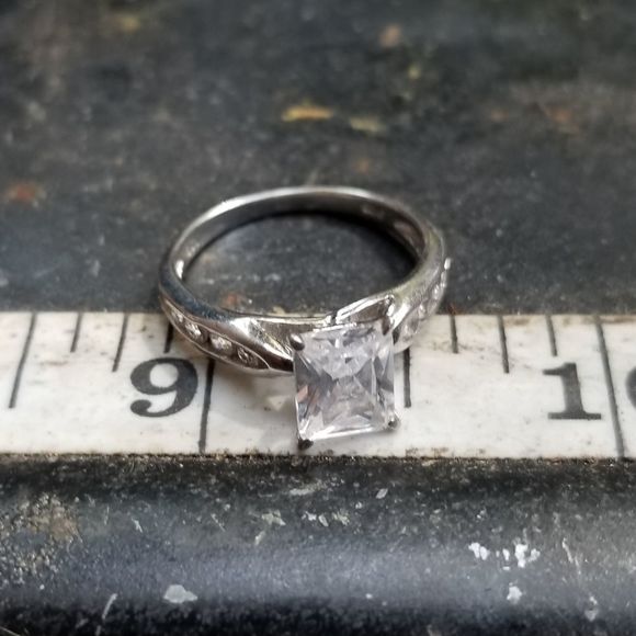 Cubic Zirconia and 925 Ring Size 6 - Picture 4 of 4
